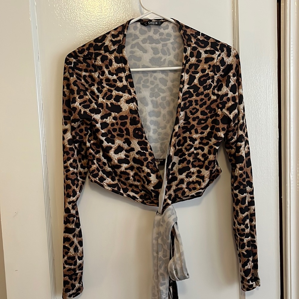 Crop long sleeve cheetah print SHEIN